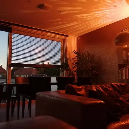 Delux Dicht Bij Zee Holiday home *